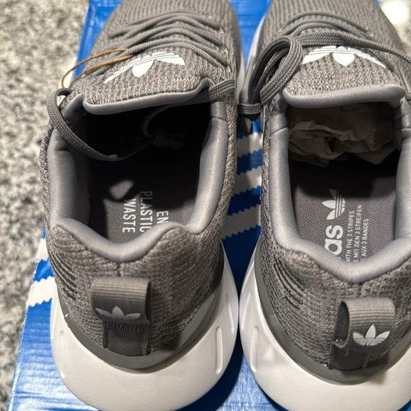 Addias Swift Run-New💯 - Picture 5 of 6